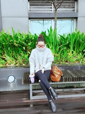 「Daniel Wellington」｜「アイテム（メッセンジャーバッグ）」を使った、Joさん（レディース・160cm）の冬コーディネート