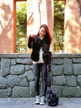 「faux fur」｜「アイテム（その他アウター）」を使った、Joさん（レディース・160cm）の冬コーディネート
