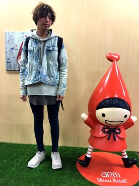 「SHAREEF（シャリーフ）のアイテム（デニムジャケット）」を使った、あんころもちさん（メンズ・174cm）の春コーディネート