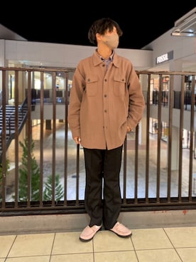 「MANEBU（マネブ）のアイテム（サンダル）」を使った、あんころもちさん（メンズ・176cm）の冬コーディネート