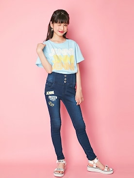 「アイテム（サンダル）」を使った、JENNIさん（キッズ・154cm）の夏コーディネート