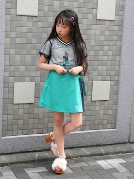 「アイテム（サンダル）」を使った、JENNIさん（キッズ・132cm）の夏コーディネート