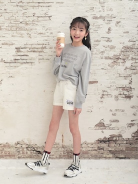 「アイテム（スウェット）」を使った、JENNIさん（キッズ・151cm）の冬コーディネート