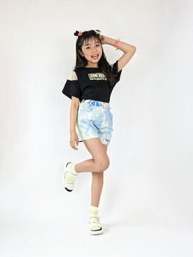「アイテム（パンツ）」を使った、JENNIさん（キッズ・140cm）の夏コーディネート