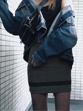 「FENDI」｜「アイテム（デニムジャケット）」を使った、OKEIさん（レディース・165cm）の夏コーディネート