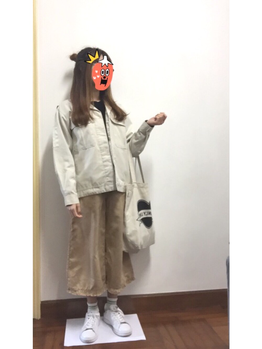 「used、used mix、古着、古着MIX、付録バッグ、ガウチョパンツ」｜「UNIQLOのアイテム（ニット/セーター、ブラック系）」を使った、じぇしーさん（レディース・153cm）の春コーディネートの1枚目の写真