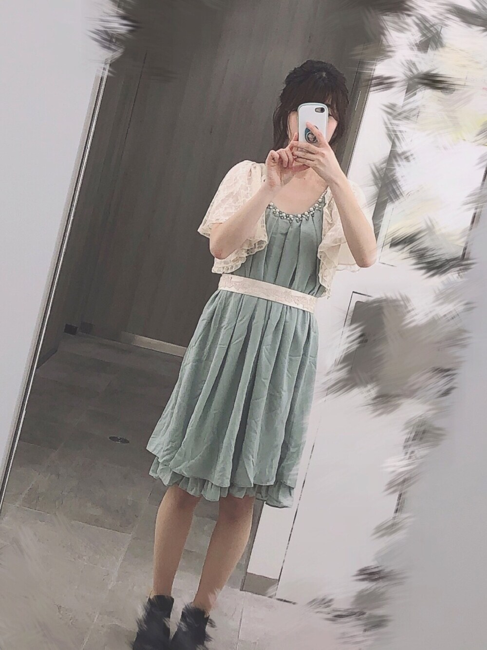 「ドレス、結婚式、axes femme」｜「axes femmeのバックバラスリットドレス（ドレス、グリーン系）」を使った、まぁさん（レディース・159cm）の冬コーディネートの1枚目の写真
