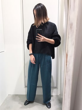 「アントマリーズ」｜「アイテム（スラックス）」を使った、harucaさん（レディース・155cm）の秋コーディネート