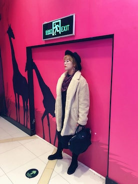 「H&M（エイチ・アンド・エム）のアイテム（ピーコート）」を使った、请允许尘埃落定さん（レディース・179cm）の冬コーディネート