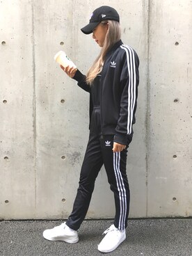 ブルゾンを使った Adidasジャージ のレディース人気ファッションコーディネート Wear