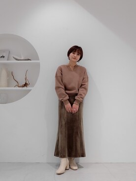 「ベロアスカート」｜「アイテム（スウェット）」を使った、hinaさん（レディース・147cm）の冬コーディネート