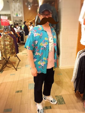 「PULL&BEAR（プルアンドベア）のアイテム（シャツ/ブラウス）」を使った、髭男さん（メンズ・179cm）の秋コーディネート