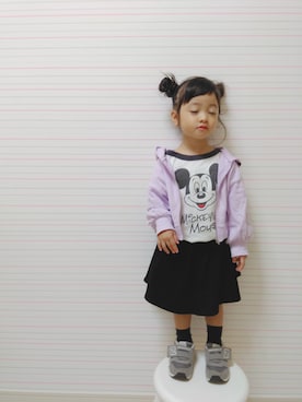 「アイテム（スカート）」を使った、nippyさん（キッズ・90cm）の秋コーディネート