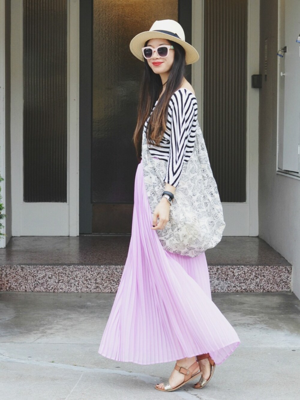「FOREVER 21、maxi、sandals、skirt、striped、top」｜Nancyさん（レディース）の夏コーディネートの1枚目の写真