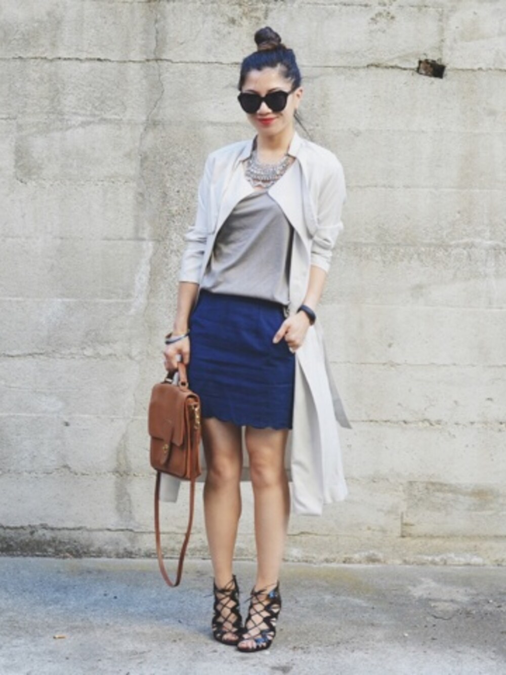 「BAG、COACH、H&M、jacket 、Scalloped、skirt、thrifted、trench」｜Nancyさん（レディース）の秋コーディネートの1枚目の写真