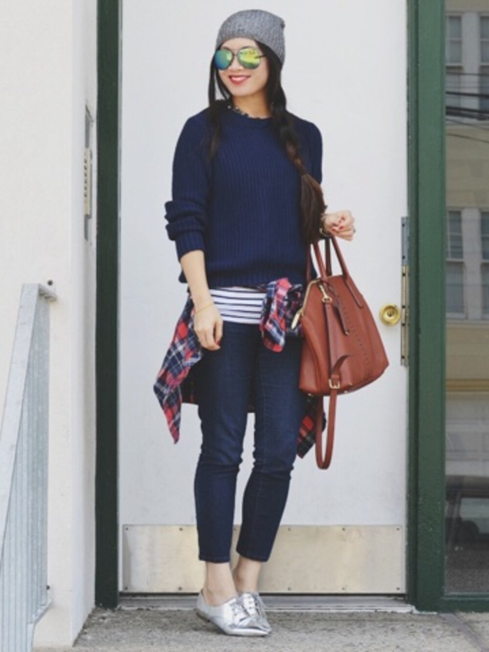 「FOREVER 21、H&M、Nordstrom、oxfords、plaid、striped、sweater、top」｜Nancyさん（レディース）の秋コーディネートの1枚目の写真