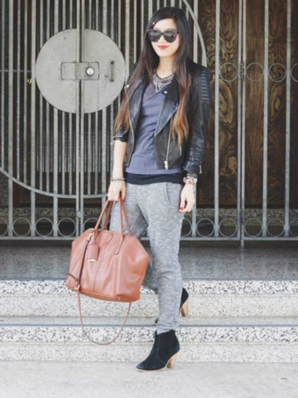 「asos、boots、jacket 、leather、pants」｜Nancyさん（レディース）の秋コーディネートの1枚目の写真