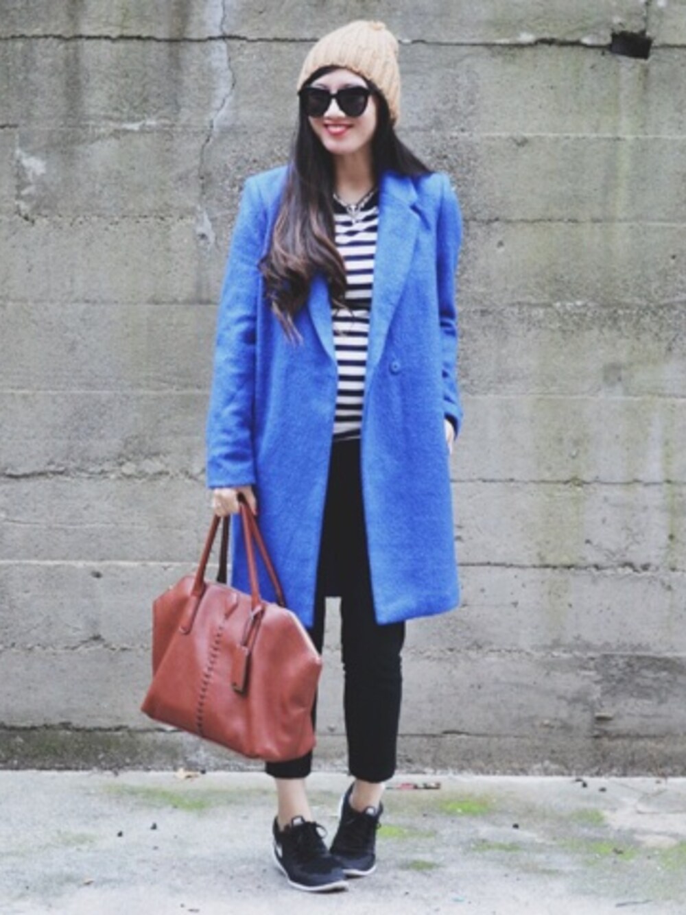 「coat、GAP、NIKE、sneakers、top」｜Nancyさん（レディース）の冬コーディネートの1枚目の写真