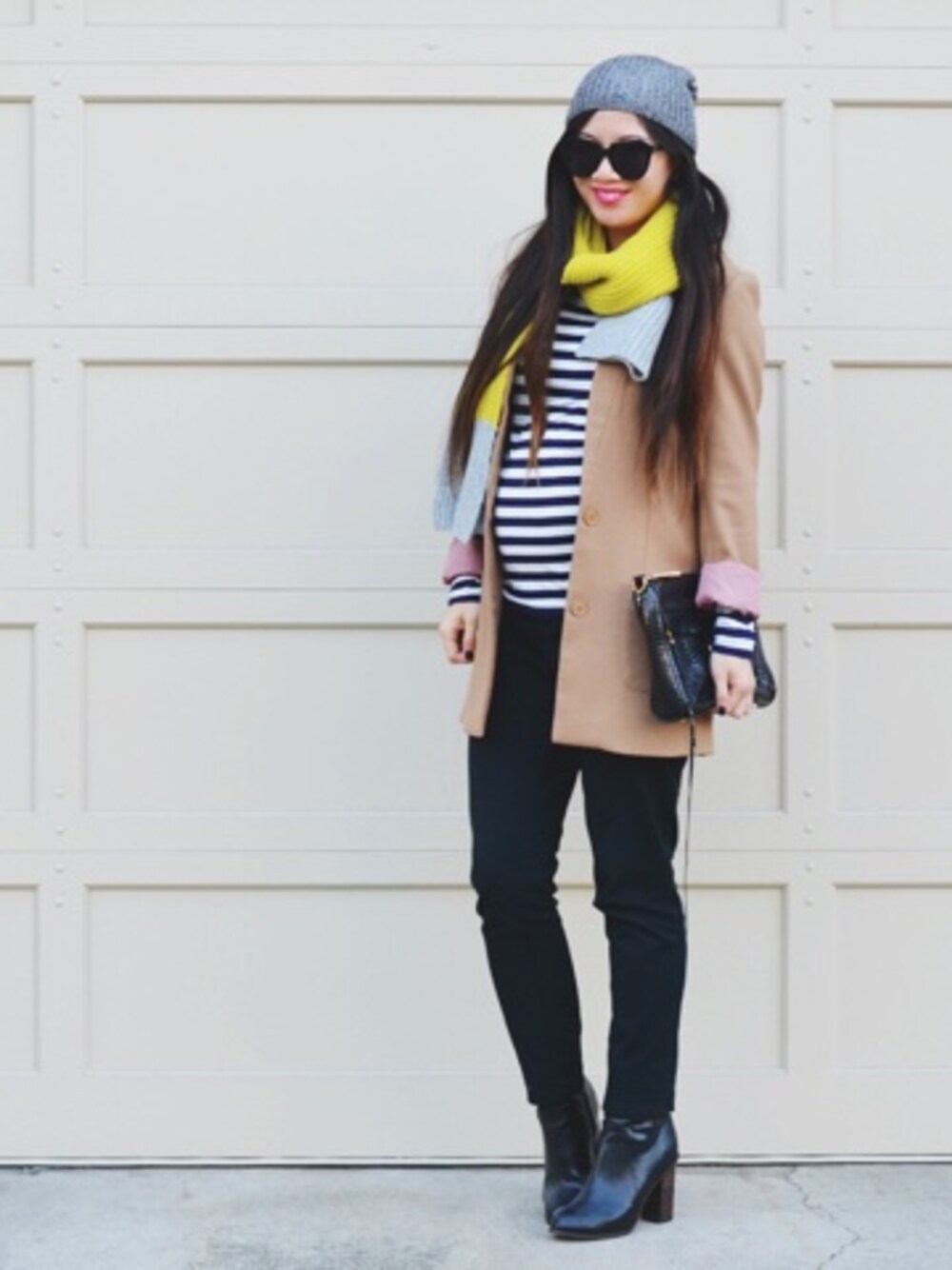 「boots、coat、GAP、H&M、scarf、top」｜Nancyさん（レディース）の冬コーディネートの1枚目の写真