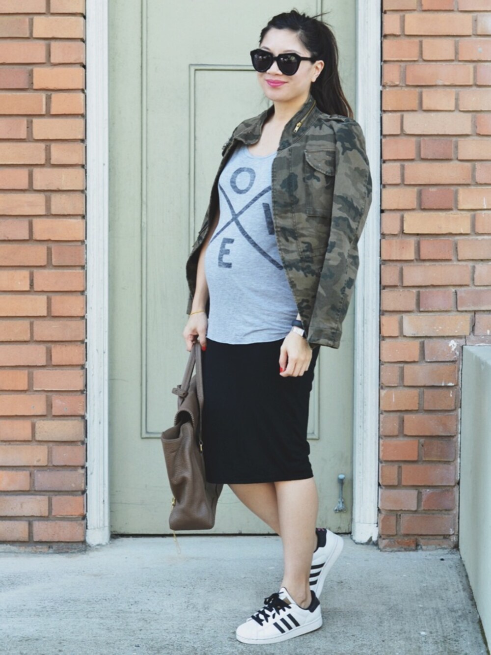 「3.1 phillip lim、adidas、BAG、camouflage、jacket 、sneakers、T-SHIRT、ZARA、ZOE KARSSEN」｜Nancyさん（レディース）の冬コーディネートの1枚目の写真