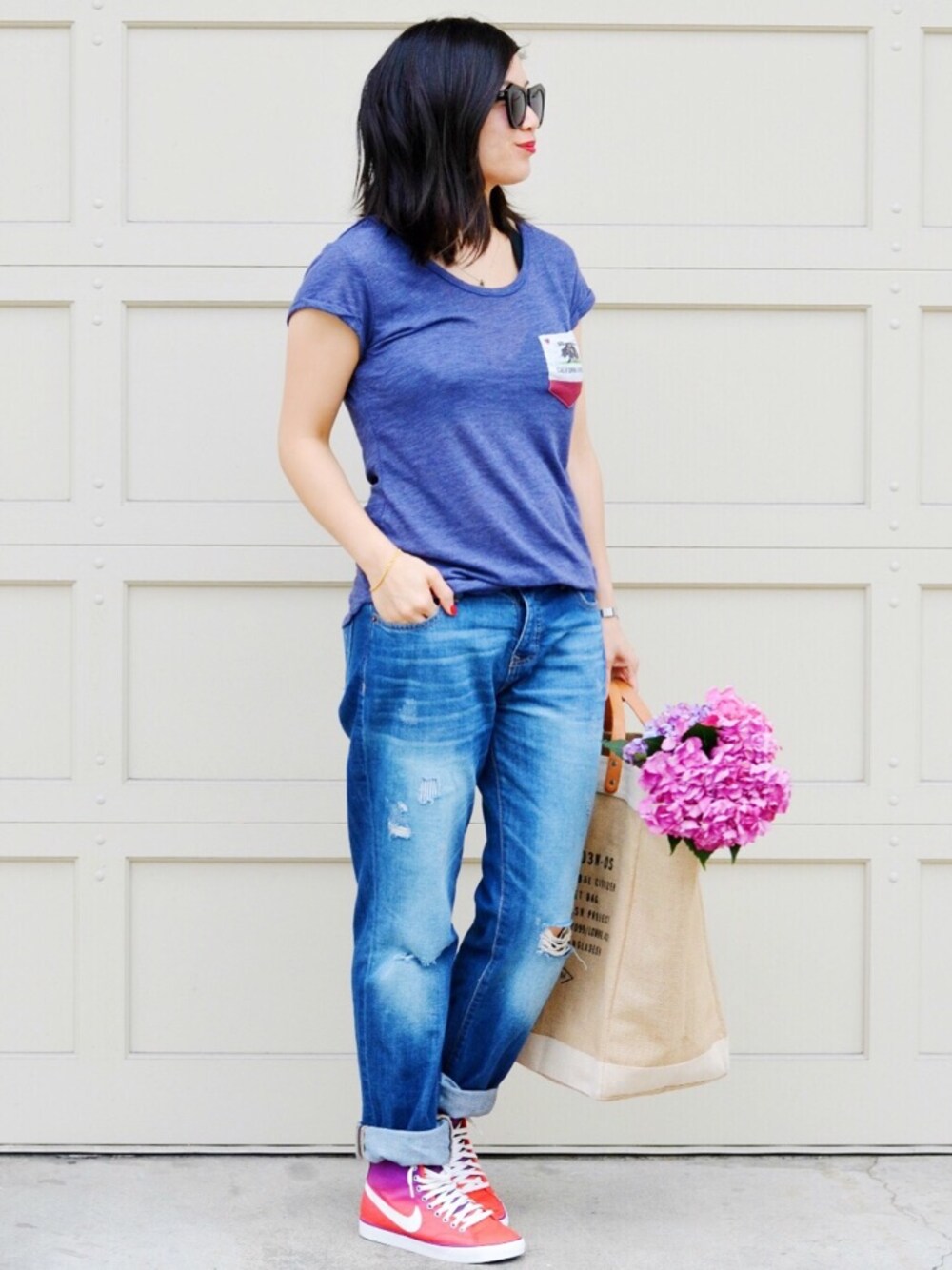 「boyfriend、high tops、jeans、sneakers」｜Nancyさん（レディース）の夏コーディネートの1枚目の写真