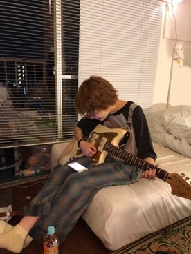 サロペット オーバーオールを使った ギター の人気ファッションコーディネート Wear