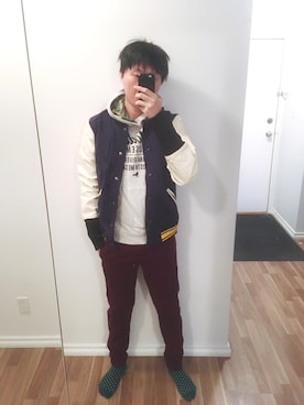 「Modern Amusement（モダンアミューズメント）のアイテム」を使った、実乃さん（メンズ・180cm）の秋コーディネート