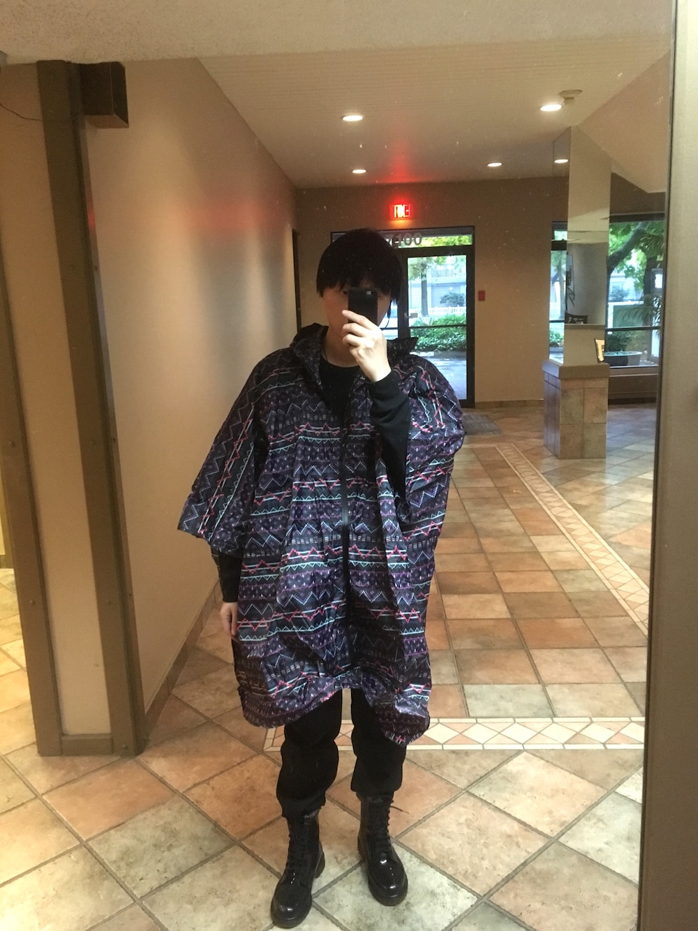 「KiUのアイテム（その他アウター、その他）」を使った、実乃さん（メンズ・180cm）の秋コーディネートの1枚目の写真