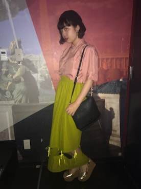 「LEBECCA boutique（レベッカブティック）のアイテム（シャツ/ブラウス、レッド系）」を使った、nakamura  shiorlさん（レディース・157cm）の夏コーディネート