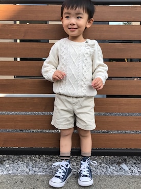 「H&M（エイチ・アンド・エム）のアイテム（ニット/セーター、ホワイト系）」を使った、★sota★さん（キッズ・90cm）の秋コーディネート