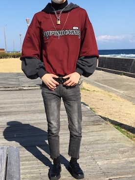 「Gosha Rubchinskiy（ゴーシャラブチンスキー）のアイテム（パーカー）」を使った、suさん（メンズ・168cm）の春コーディネート