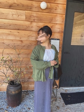 「MARC JACOBS（マークジェイコブス）のアイテム（トートバッグ）」を使った、mikuさん（レディース・156cm）の春コーディネート