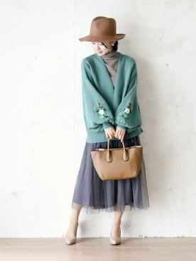 「cawaii（カワイイ）のアイテム（カーディガン/ボレロ）」を使った、CAWAIIスタッフさん（レディース・155cm）の冬コーディネート