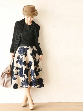 黒花柄スカート の人気ファッションコーディネート Wear