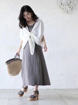 「変形トップス」｜こじまゆCAWAIIスタッフさん（レディース・155cm）の春コーディネート