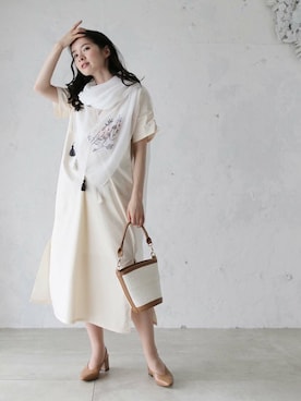 「アイテム（ストール/ショール）」を使った、CAWAIIスタッフさん（レディース・155cm）の夏コーディネート