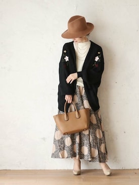 「cawaii（カワイイ）のアイテム（カーディガン/ボレロ）」を使った、CAWAIIスタッフさん（レディース・155cm）の秋コーディネート