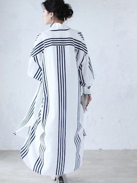 「アイテム（シャツワンピース、ホワイト系）」を使った、CAWAIIスタッフさん（レディース・155cm）の春コーディネート