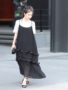 「ゆったりシルエット」｜「アイテム（ワンピース/ドレス）」を使った、CAWAIIスタッフさん（レディース・155cm）の春コーディネート