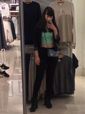 「UNIQLO（ユニクロ）のアイテム（パンツ、ブラック系）」を使った、𝓢さん（レディース・168cm）の春コーディネート