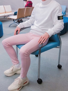 「フォロバ」｜「アイテム（スウェット）」を使った、shinjiさん（メンズ・171cm）の春コーディネート