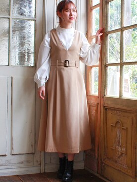 ジャンパースカート ベージュ系 を使った デートスタイル Women の人気ファッションコーディネート Wear