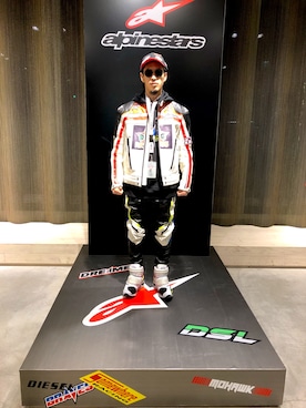 「ディーゼル」｜「アイテム（ライダースジャケット）」を使った、takutoさん（メンズ・169cm）の秋コーディネート