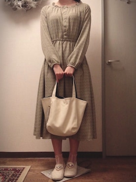 「アイボリー」｜「アイテム（スリッポン）」を使った、Ruthさん（レディース・163cm）の春コーディネート