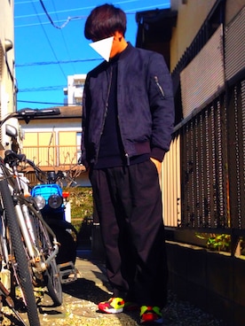 「UNIQLO（ユニクロ）のアイテム（ジャケット/アウター、ブラック系）」を使った、ひかにんじんさん（メンズ・168cm）の冬コーディネート