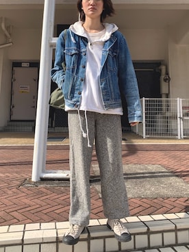 「ノーカラー」｜「アイテム（デニムジャケット）」を使った、gassyさん（レディース・165cm）の冬コーディネート