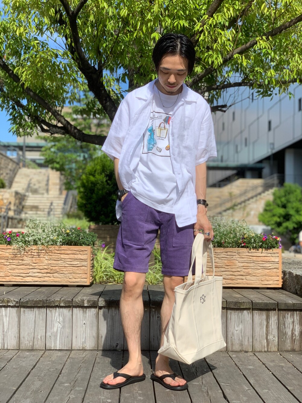 「夏、シャツ好き集まれ、ゆるコーデ、ビッグシルエット、おしゃれさんと繋がりたい、半袖シャツ、オトナカジュアル、サンダル、パープル、いいね、save、フォローお願いします🤑」｜「CODY SANDERSONのCODY SANDERSON / コディ サンダーソン：Stainless Ball Chain Necklace 18inch -チェーン-：C9-99-005-bjb[BJB]（ネックレス、シルバー系）」を使った、UR_SkmK.さん（メンズ・167cm）の夏コーディネートの1枚目の写真