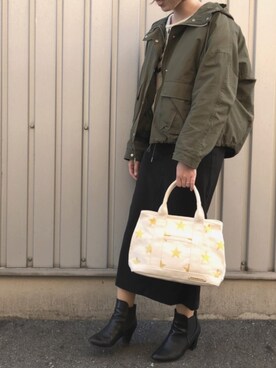 「バッグ」｜「アイテム（マウンテンパーカー）」を使った、nanbaさん（レディース・156cm）の冬コーディネート