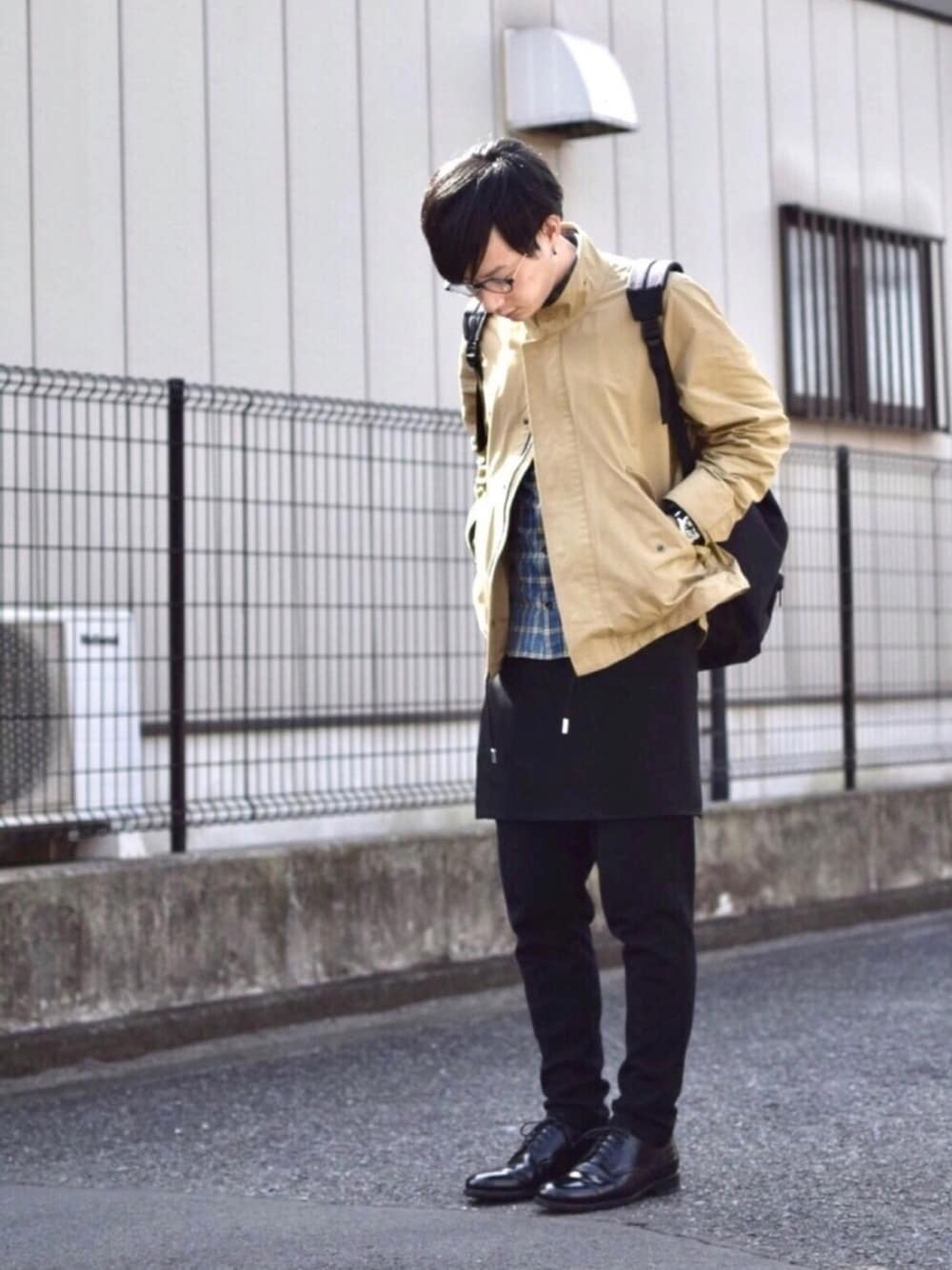 「春コーデ、モッズコート、スカート、リュック、ミリタリー」｜「VIKTOR&ROLFのアイテム（メガネ、その他）」を使った、Ryuさん（メンズ・171cm）の冬コーディネートの1枚目の写真