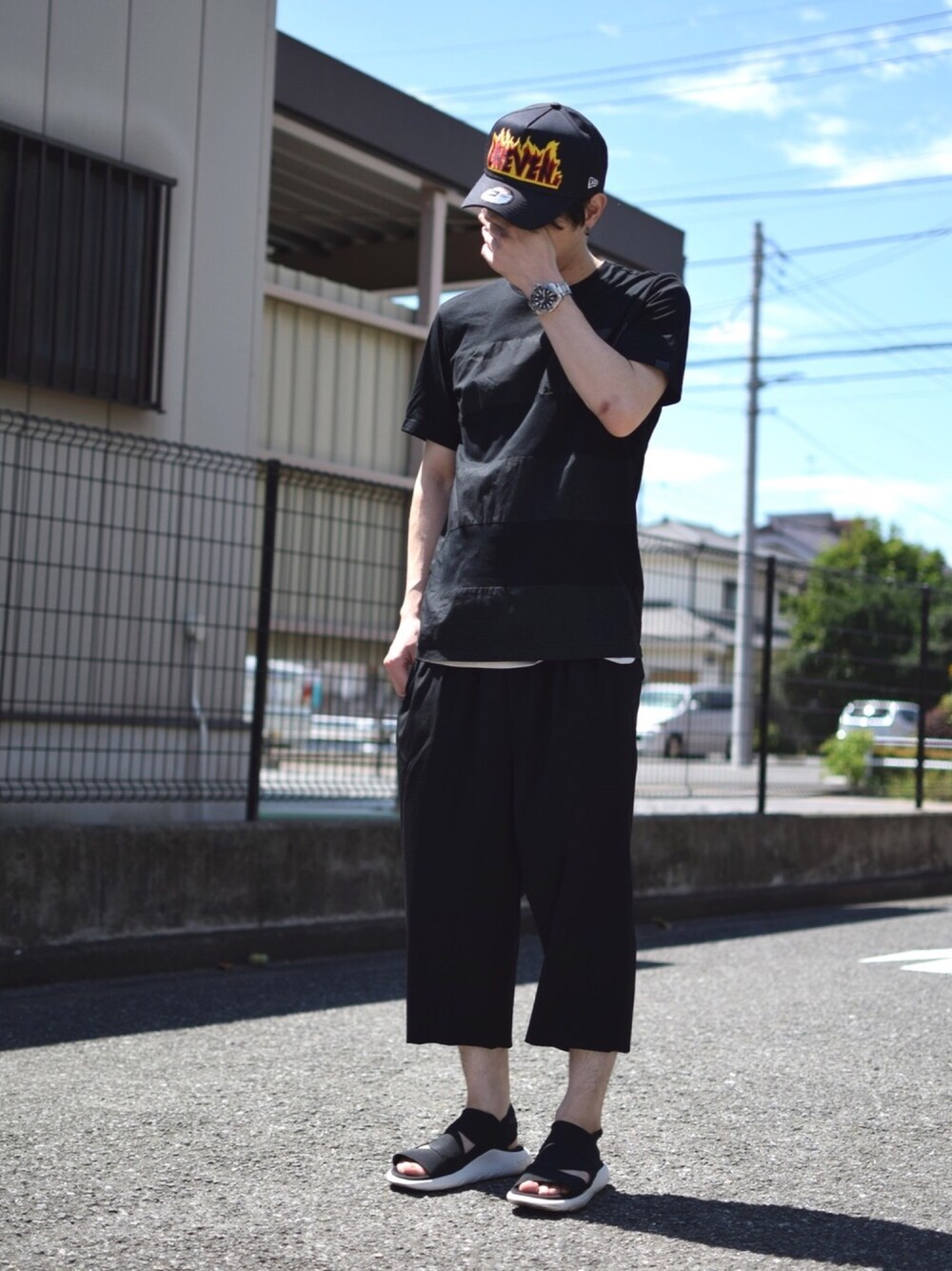 「夏コーデ、夏のワントーンコーデ、ブラック」｜「kolorのアイテム（キャップ、ブラック系）」を使った、Ryuさん（メンズ・171cm）の夏コーディネートの1枚目の写真